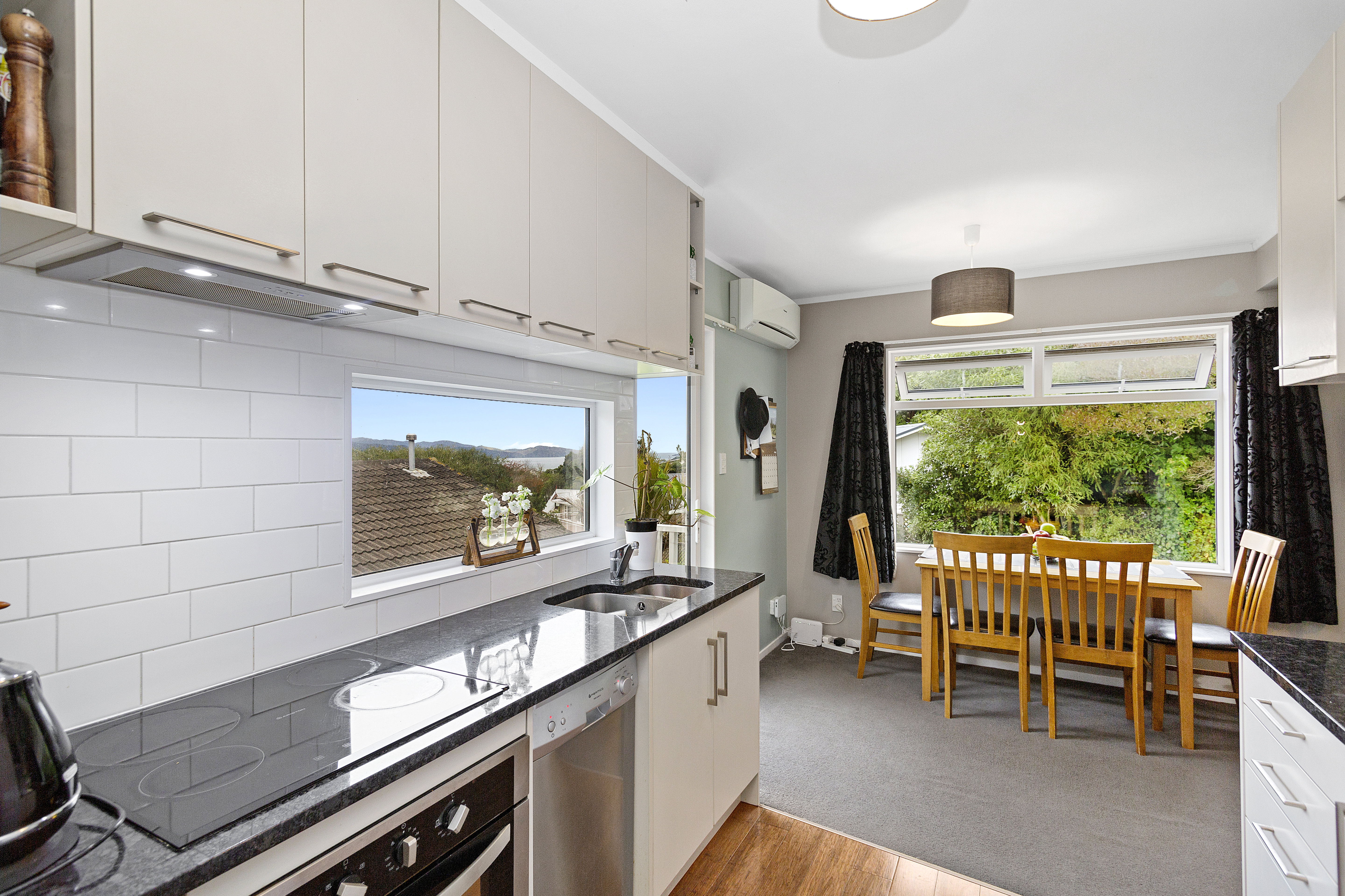 1/6 Taka Grove, Normandale, Lower Hutt, 2 Schlafzimmer, 1 Badezimmer, Townhouse