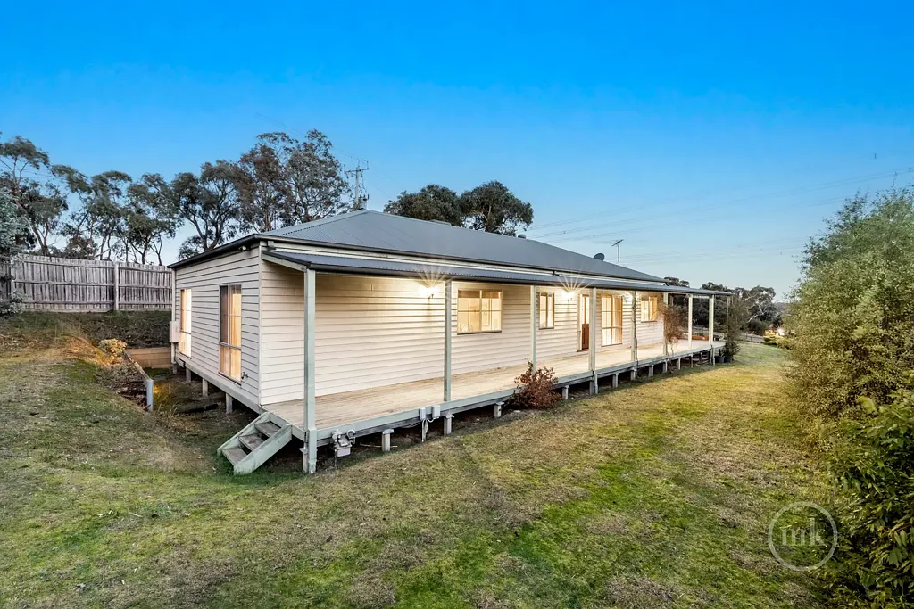 1 Diamond Views Drive, Diamond Creek, VIC 3089