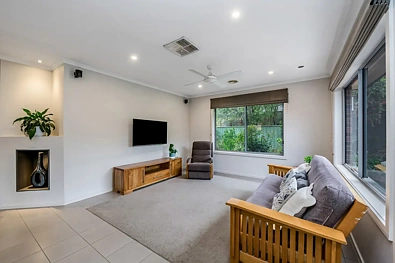 ਰਹਿਣ ਵਾਲਾ ਕਮਰਾ - 200 STATION STREET, EPSOM