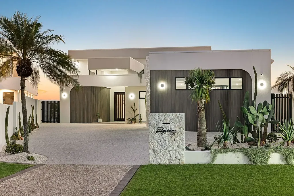 131 Paradise Parade, Jacobs Well, QLD 4208
