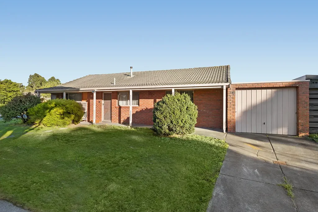Cranbourne 3Kwarto Easy Everyday Living Close to Shops & Amenities!