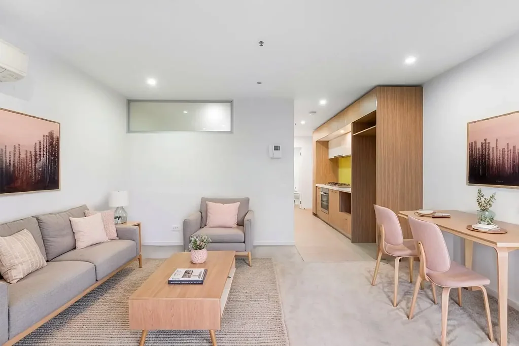Sky-High Living with Premium Amenities in the Heart of the CBD