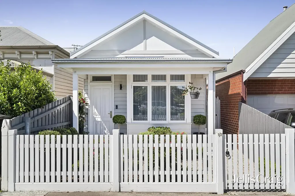 1/2 Crawford Street, Newport, VIC 3015