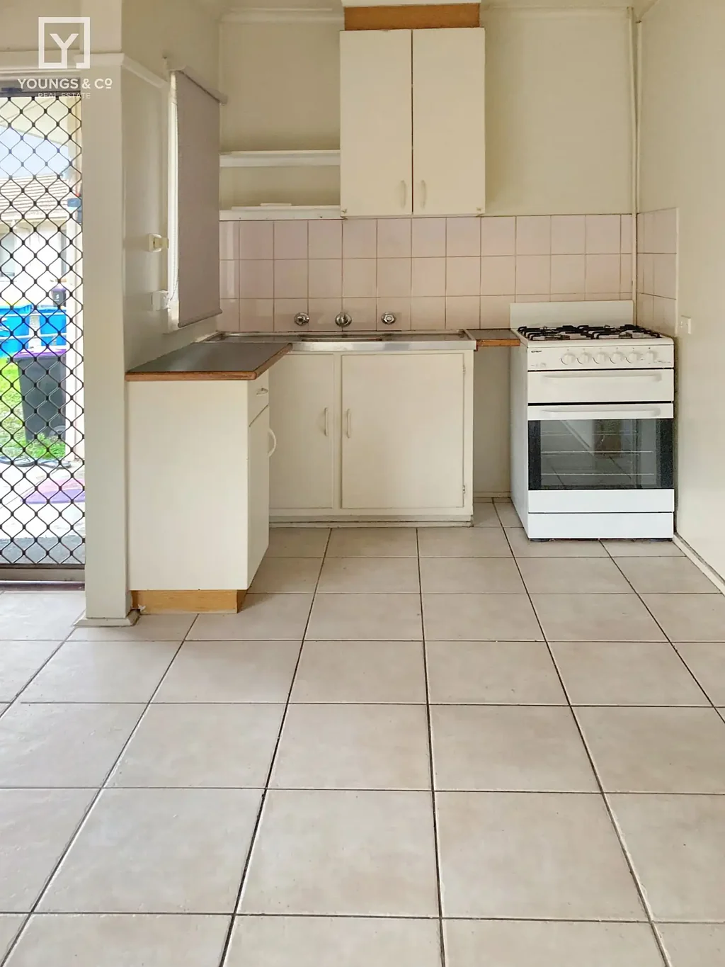 Ideally positioned within walking distance to Gv Health