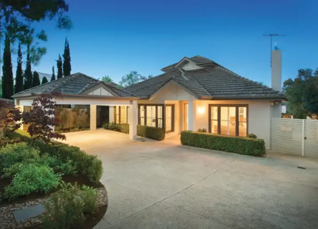 6-Bed Spacious Home with Pool & Modern Features