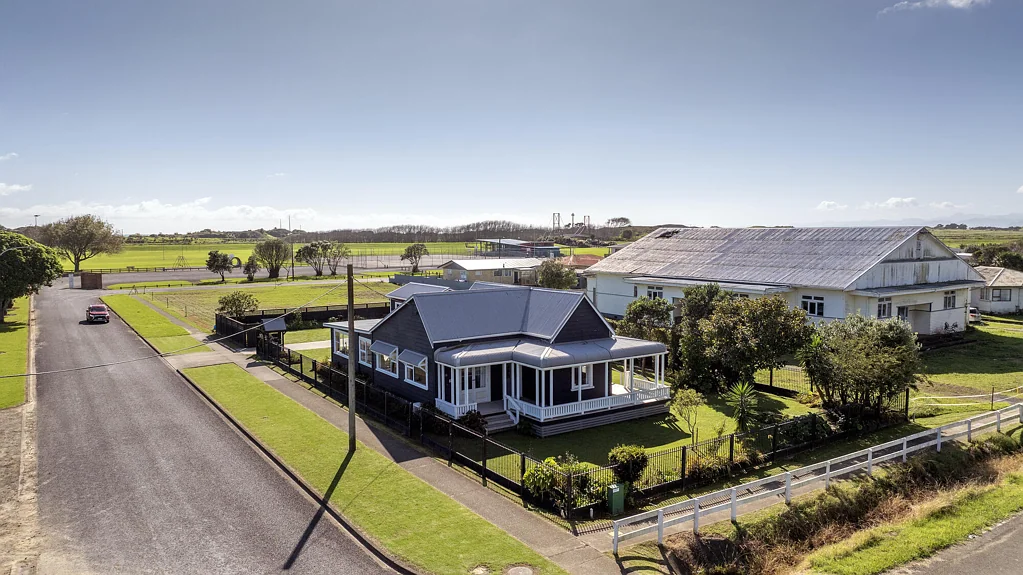 Opotiki and Surrounds 2房  Habour Side Living