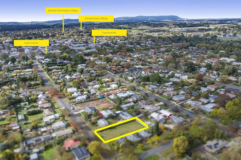 Kyneton Build Ready With Approved Plans In Kyneton