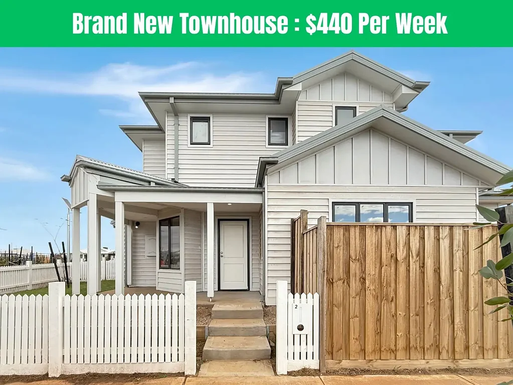 🏡 Brand New 2-Bedroom Townhouse in Eynesbury