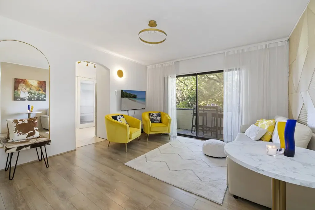 A Stunning Rental ... A Beautiful Apartment...