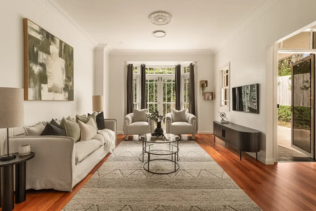 Rosebery 3 Slaapkamer Quietly Positioned Single-Level Villa in a Boutique Rosebery Enclave