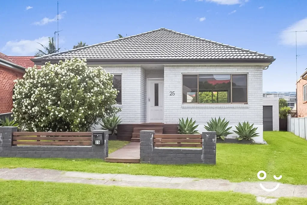 25 Crawford Avenue, Gwynneville, NSW 2500