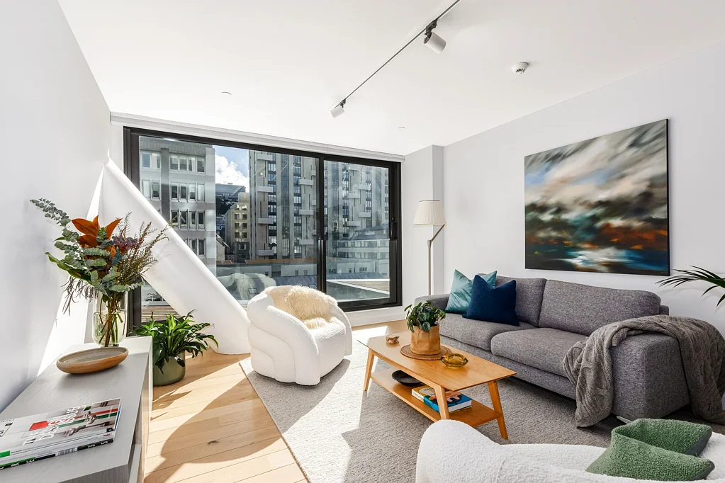 Te Aro 2 Bedroom THE BUILDING THAT MOVES SO YOU DON'T