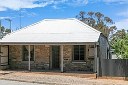 16 Paxton Terrace, Burra