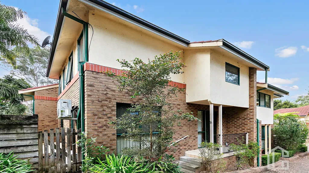 Blaxland 3 Bedroom Townhouse Living in Prime Location - Open Home Saturday 6th September, 10.00am - 10.20am