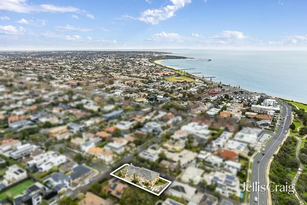 Brighton 2 Bedroom A coveted beachside apartment classic