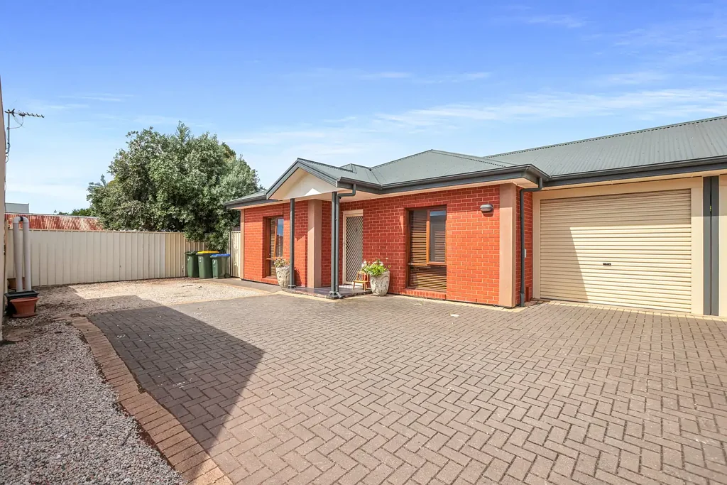 West Hindmarsh 3غرفة نوم Modern Low Maintenance Living in a Popular Inner City Locale