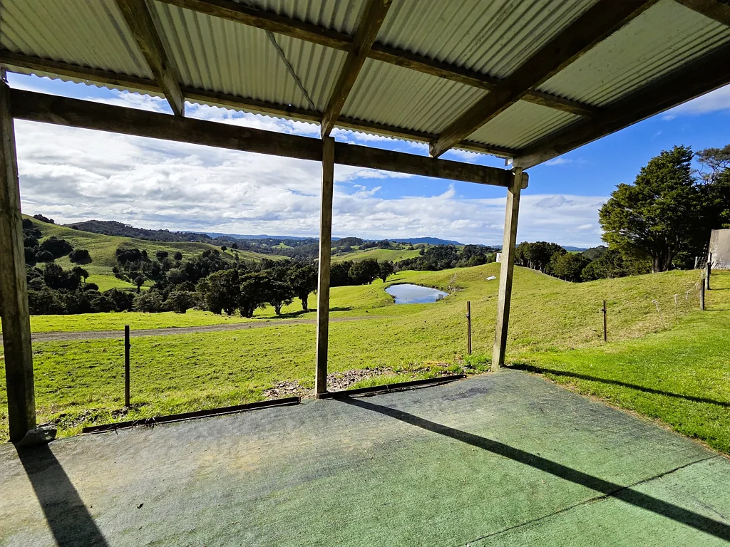 Maungaturoto Off-grid Living and Stunning Views