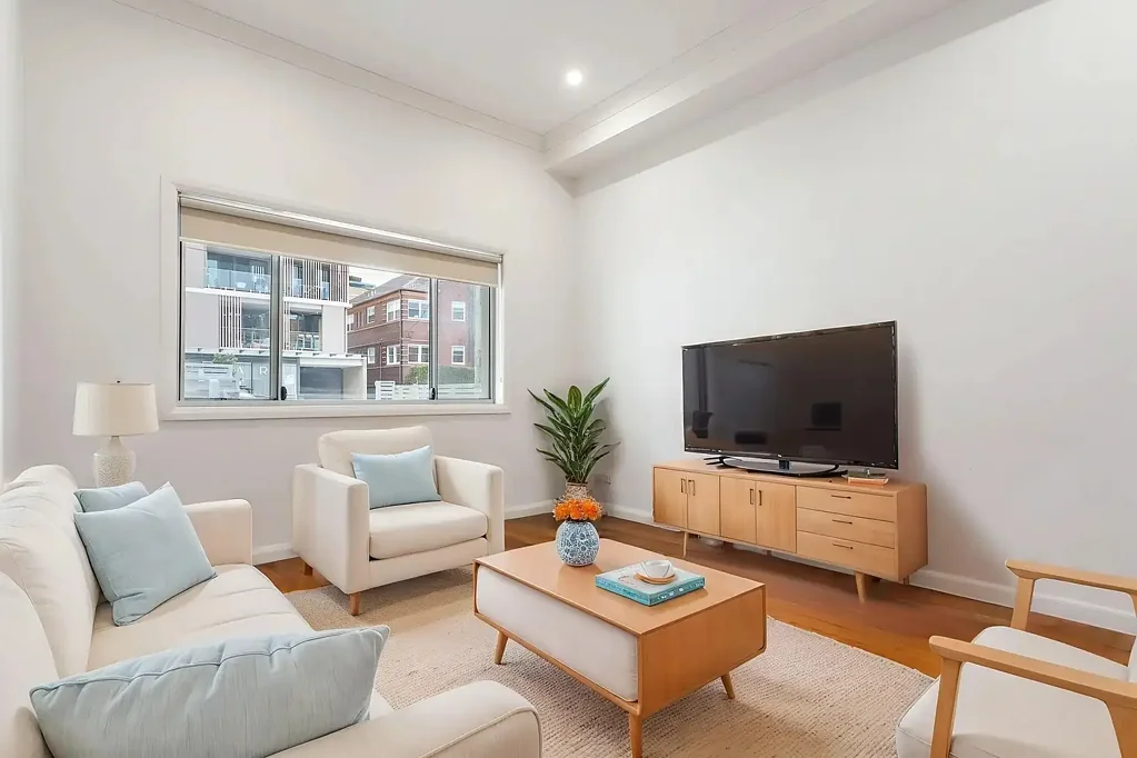 Stylishly Modern Two Bedroom Home In Perfect Location