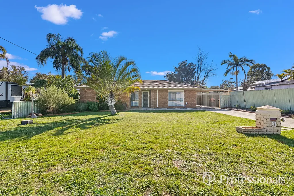 CHARMING FAMILY HOME IN CUL-DE-SAC