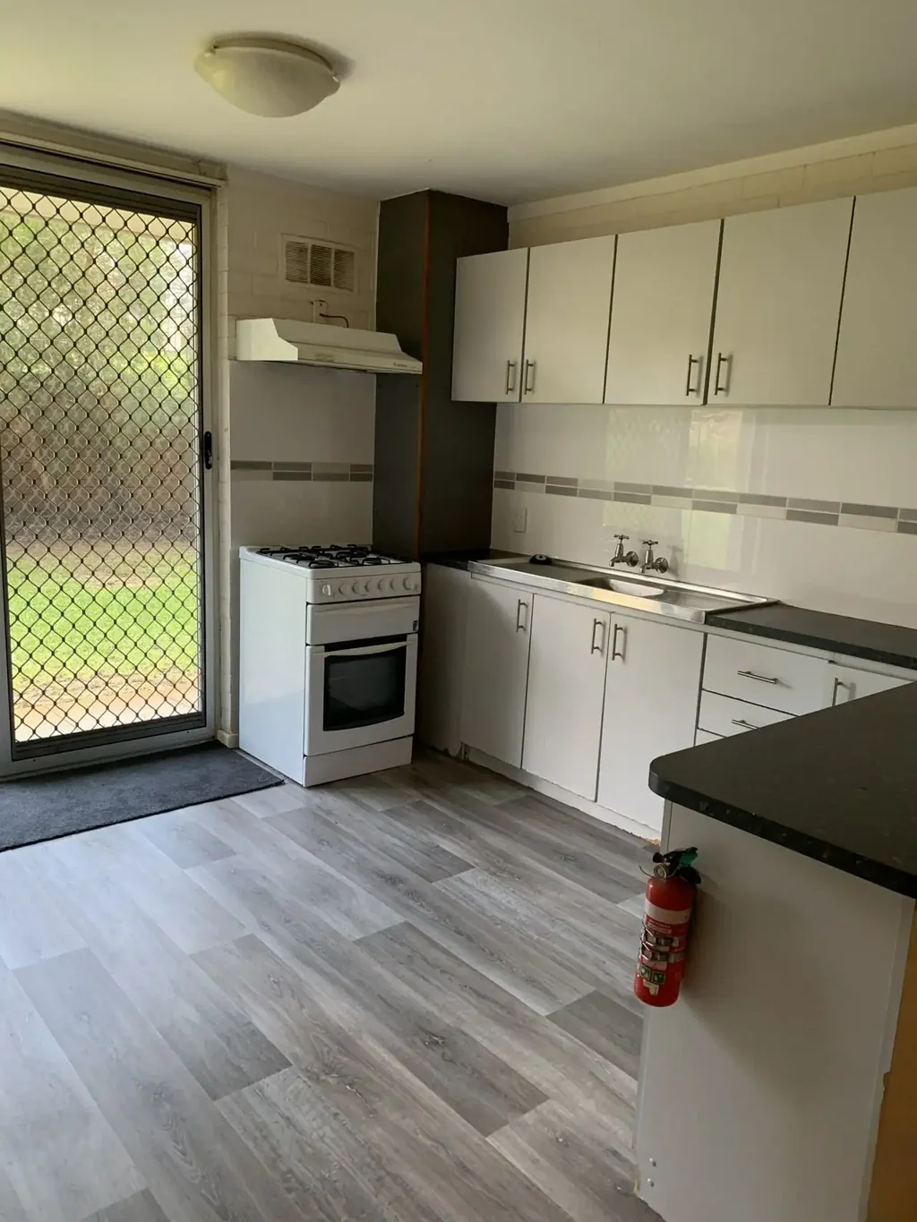 Neat & Convenient 1 Bedroom Unit in Maylands