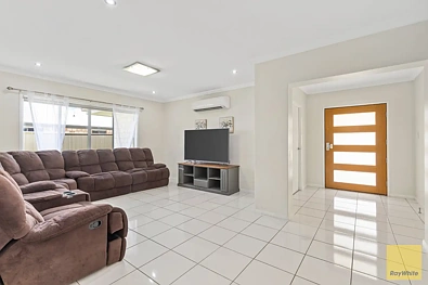 28 Wright Street, Emerald, QLD 4720, 4 Schlafzimmer, 2 Badezimmer, House