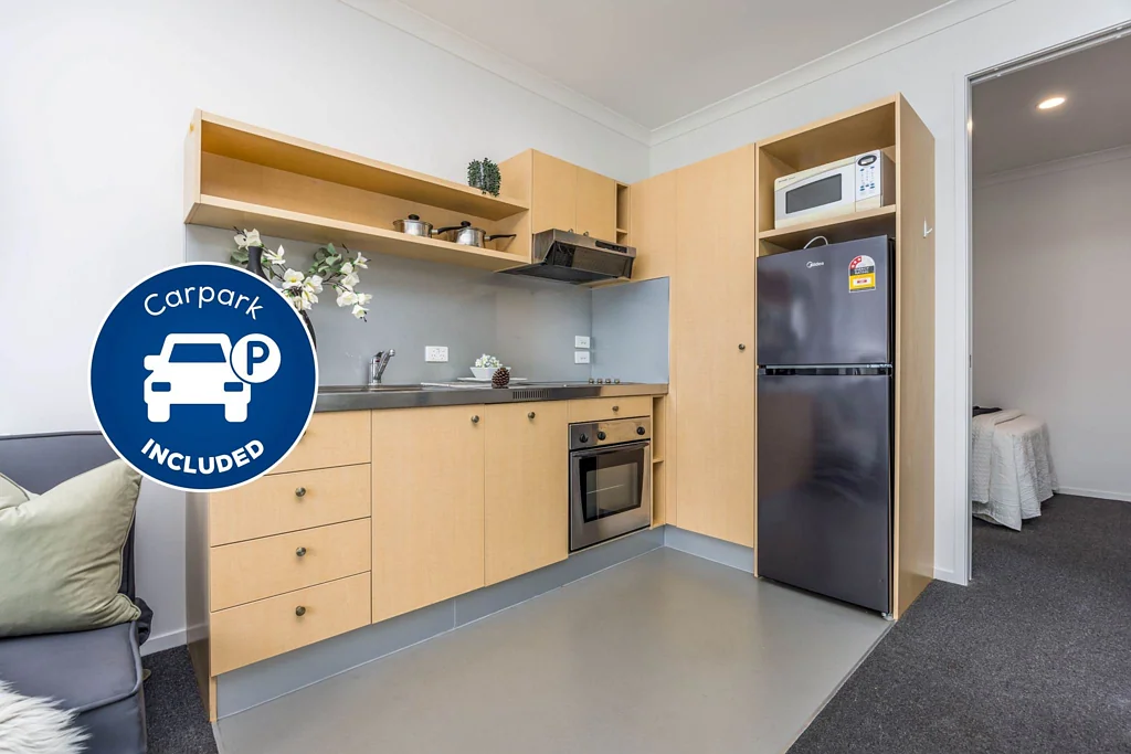 Two Bedroom Apartment with Car park