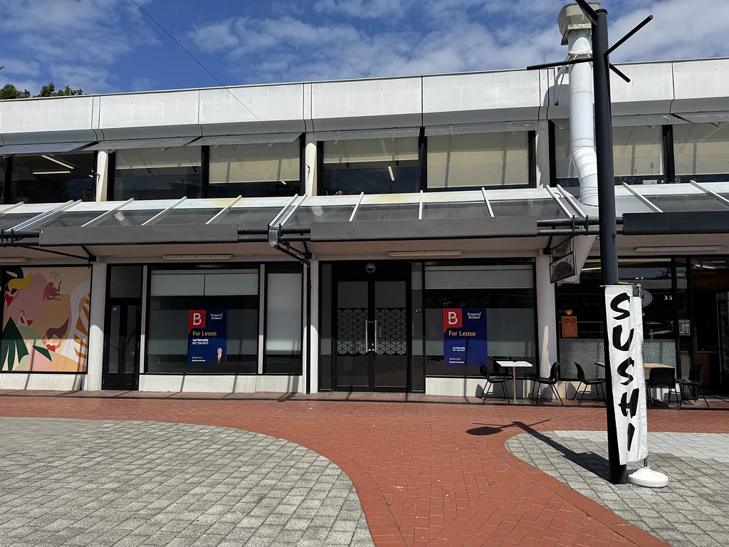 Napier South Superb Space on Station Street