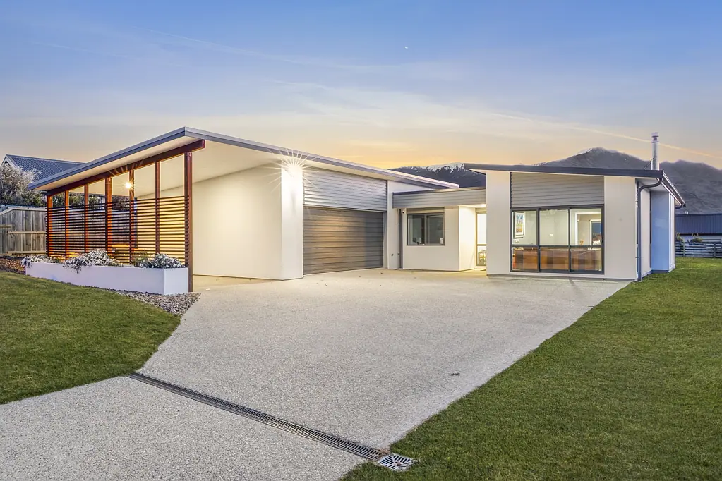 Wanaka 4Moenga Spacious family living in Peninsula Bay
