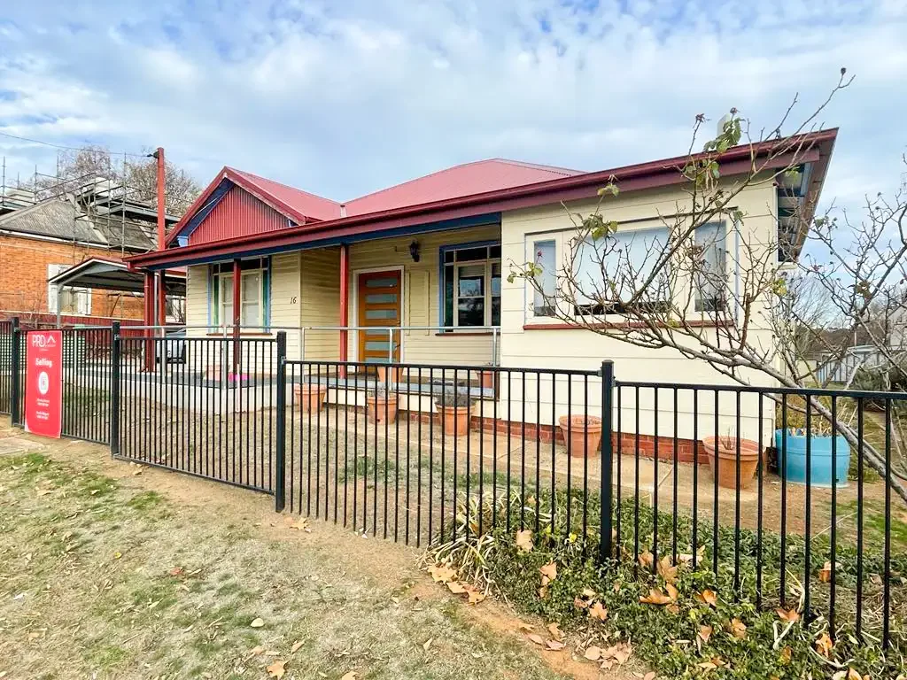 Tumbarumba 4部屋 Your Opportunity to Thrive in a Fully Refurbished, Disability - Friendly Property!