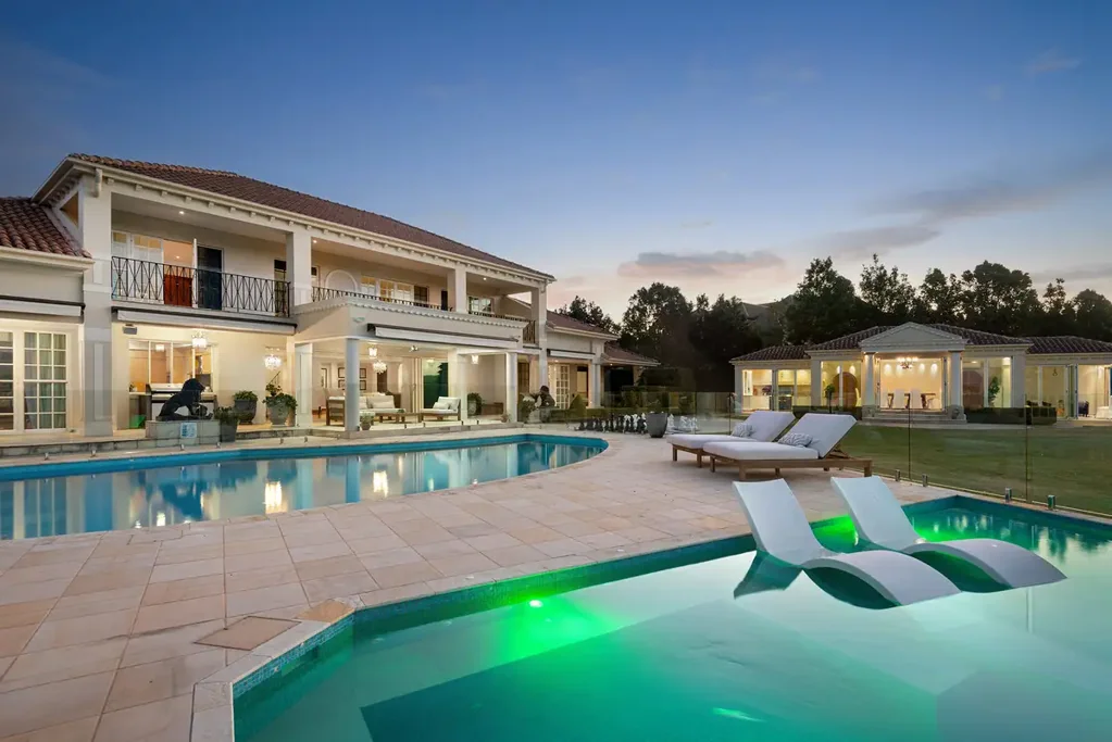 Address Withheld, Pullenvale, QLD 4069