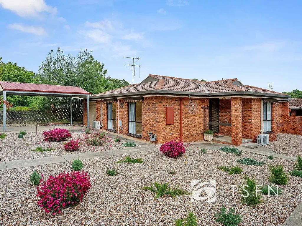1/2 Sherman Crescent, Spring Gully, VIC 3550