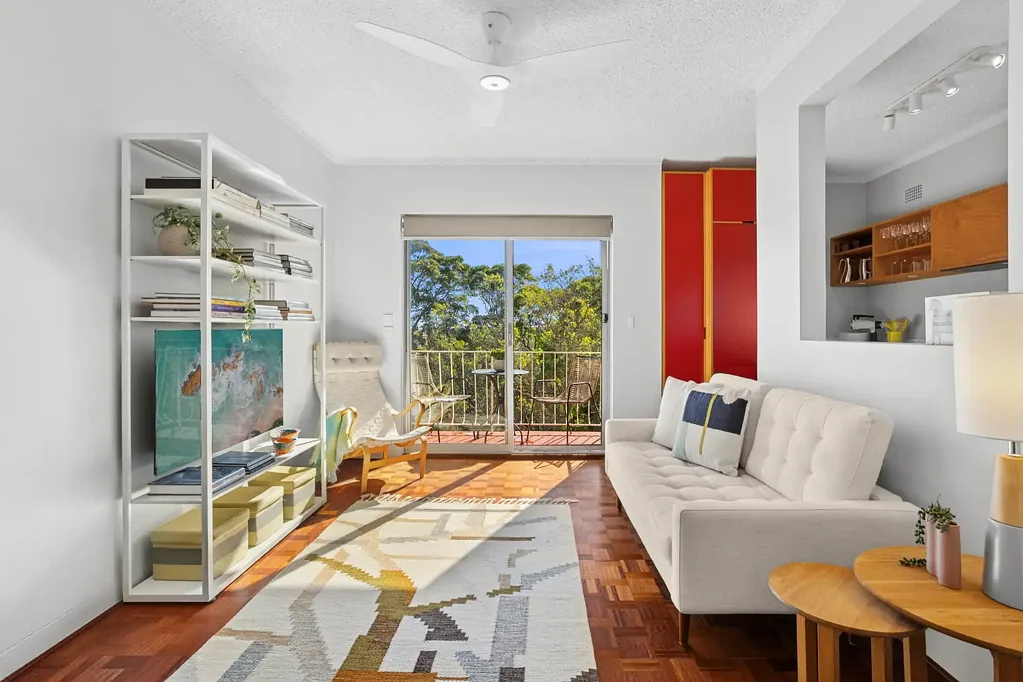 Wollstonecraft 1ਬੈੱਡਰੂਮ Meticulously Refurbished Top-Floor Apartment with Sweeping Views