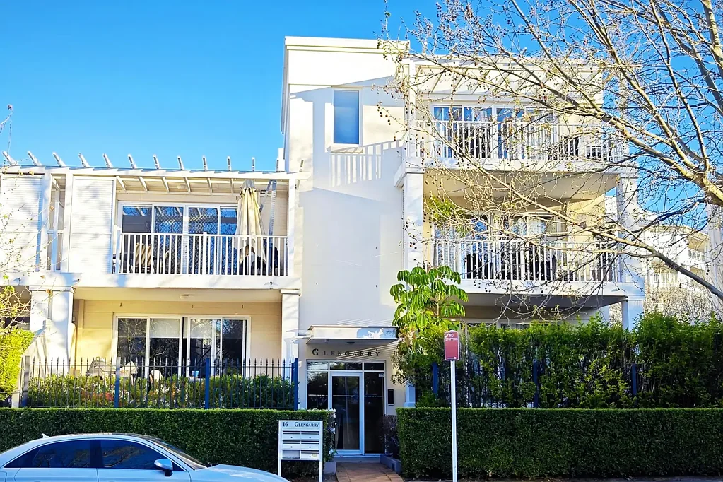 Courtyard 2 bedroom apartment