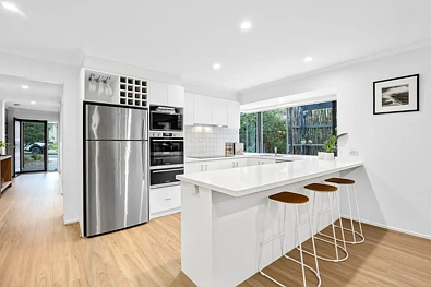 Torquay 6कमरा Spacious Family Living with Self-Contained Accommodation in Wombah Park