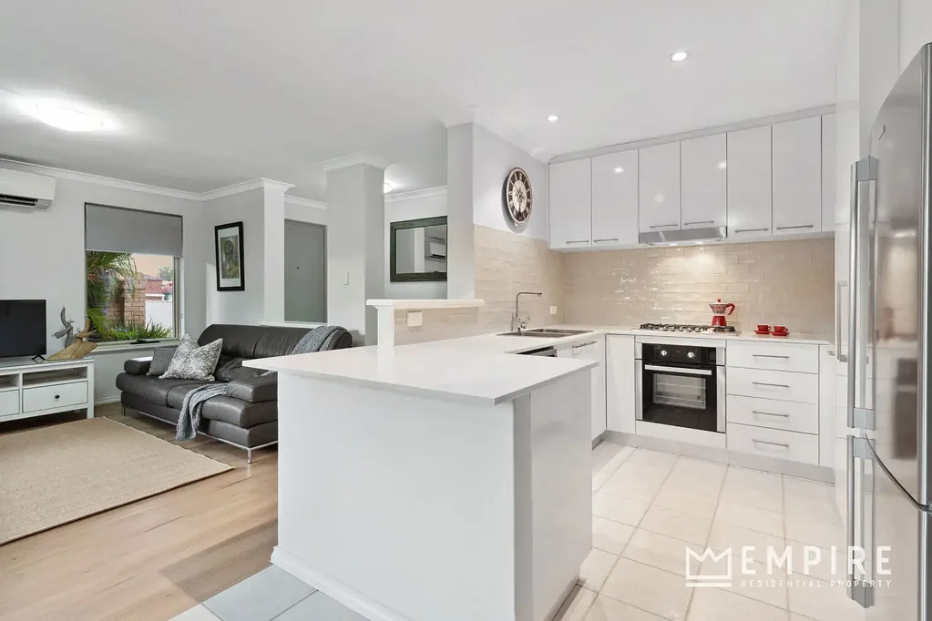 9A Azolla Court, Coogee, WA 6166