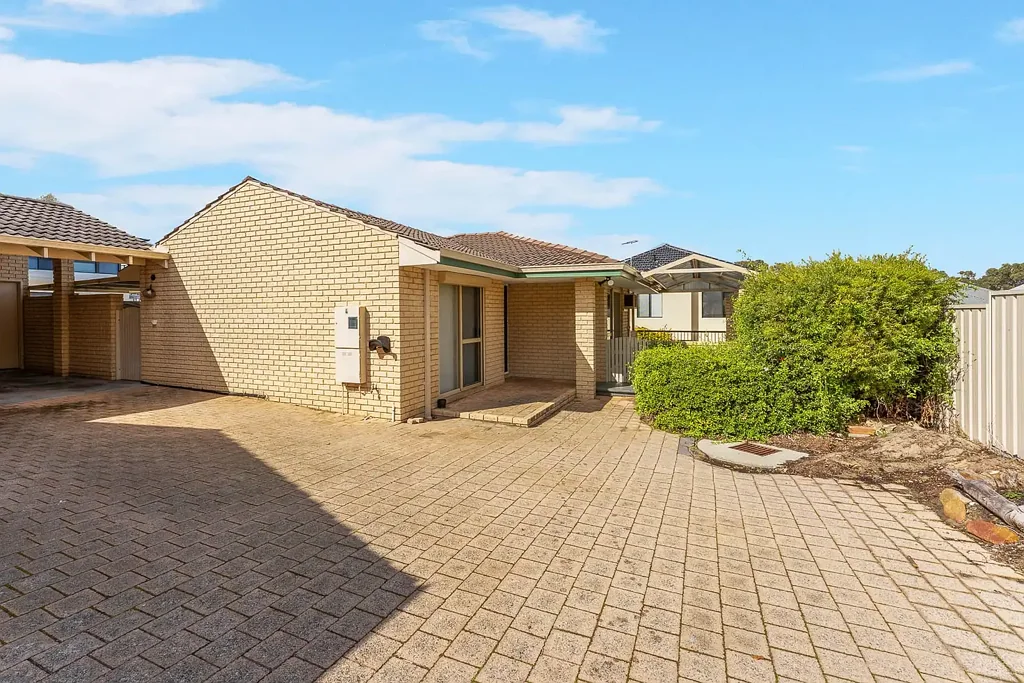 Maylands 3房  Vacant & Ready – Single-Level Villa with City Views