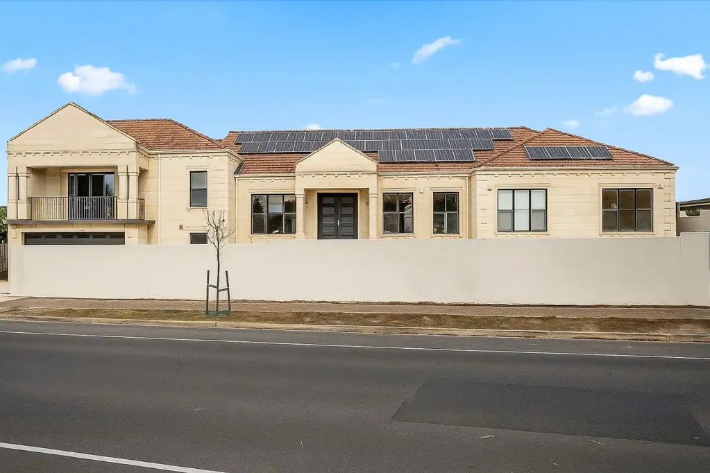 Walkerville 6ਬੈੱਡਰੂਮ “A Legacy Residence in the Heart of Walkerville”