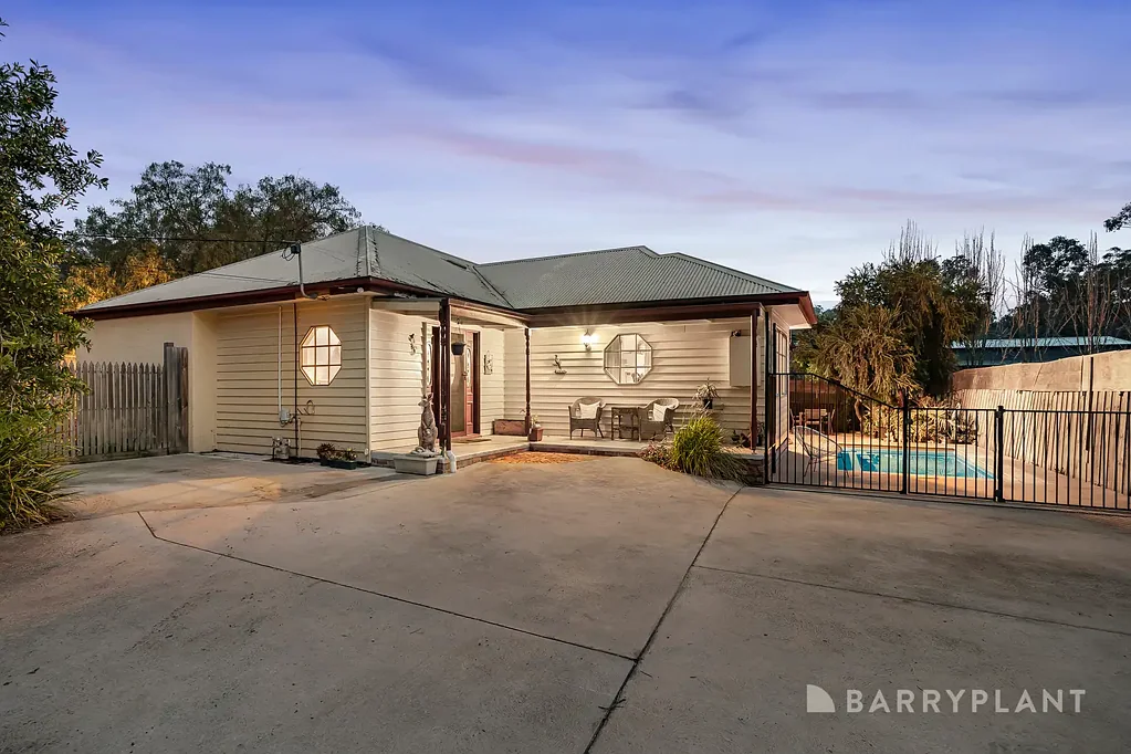 Wandin North 4બેડરૂમ Spacious family serenity.