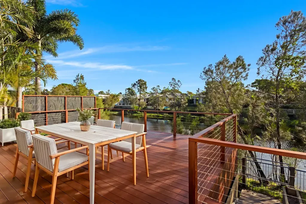 Peaceful Waterfront Living in the Heart of Burleigh Waters