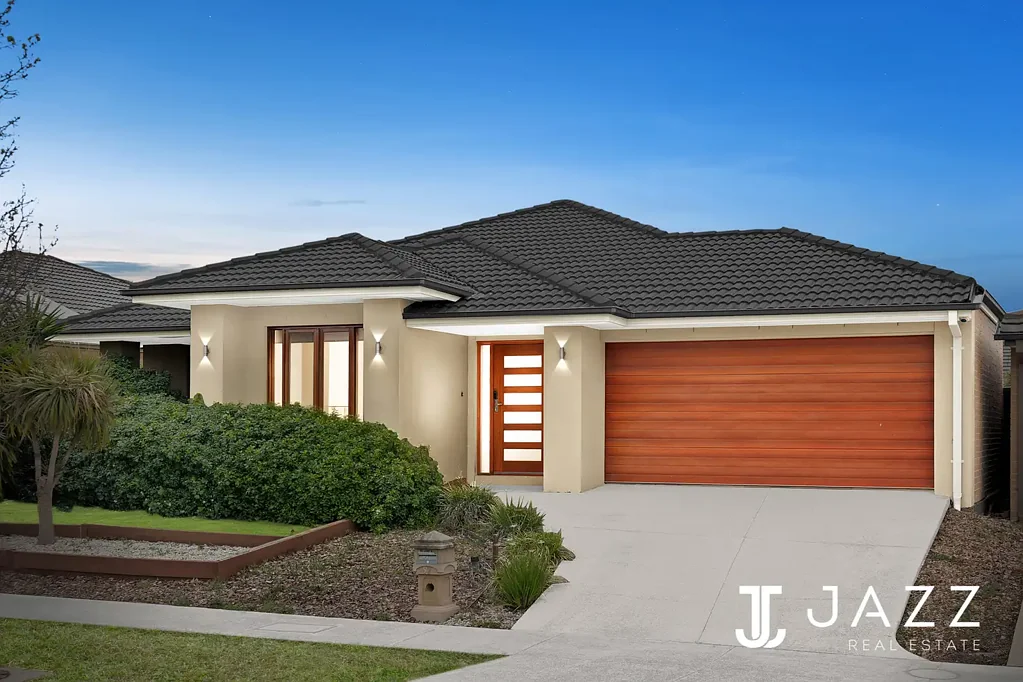 Point Cook 4Habitaciones East Facing, Grand Single-Storey Living in the Alamanda School Zone