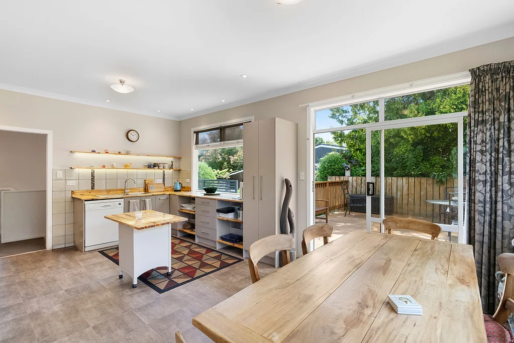 Levin 3房  Charming Home on MacArthur