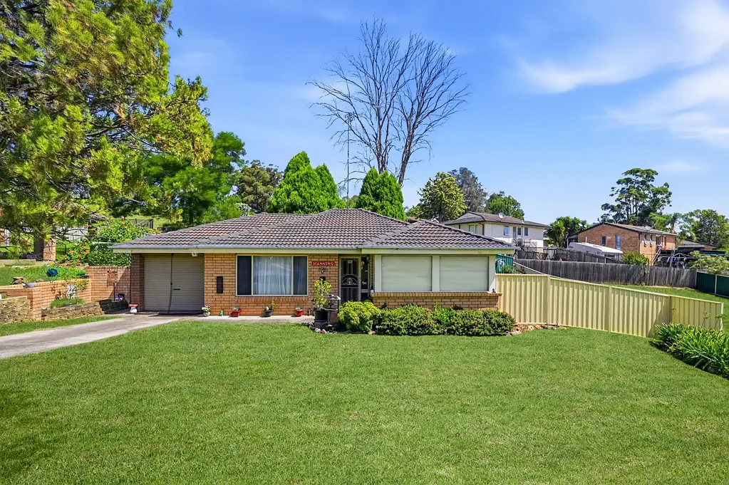4 Milvay Place, Ambarvale, NSW 2560