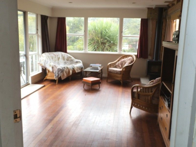 8 Wyndham Road, Pinehaven, Upper Hutt, 3 રૂમ, 1 બાથરૂમ