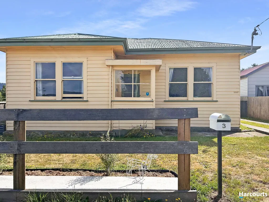 St Marys 3 Bedroom Character Filled Family Home with Strong Rental Return