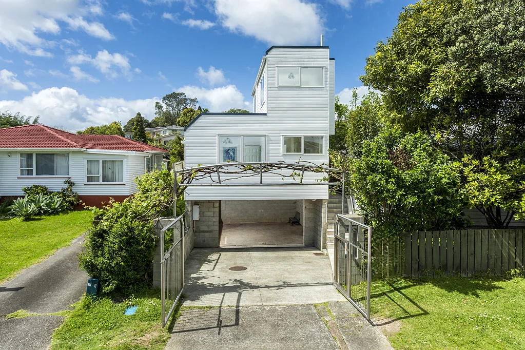 44A Waverley Avenue, Glenfield, North Shore City, Auckland