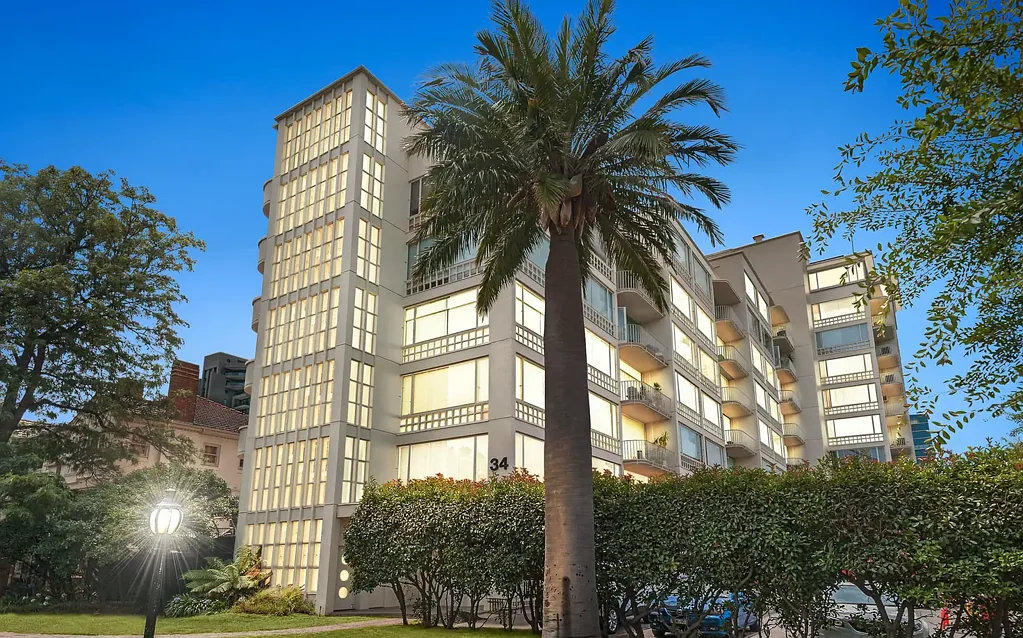Beautifully Furnished Corner Unit in the Iconic 'Stanhill' Building