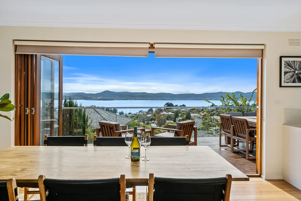 491 Churchill Avenue, Sandy Bay, TAS 7005