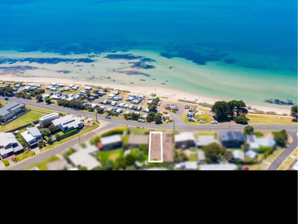 Indented Head BEACHFRONT LOCATION