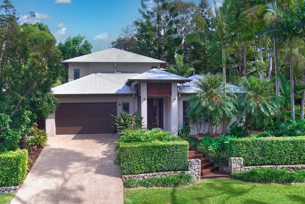Yaroomba 4 Bedroom Designer Style in Secure Coastal Sanctuary