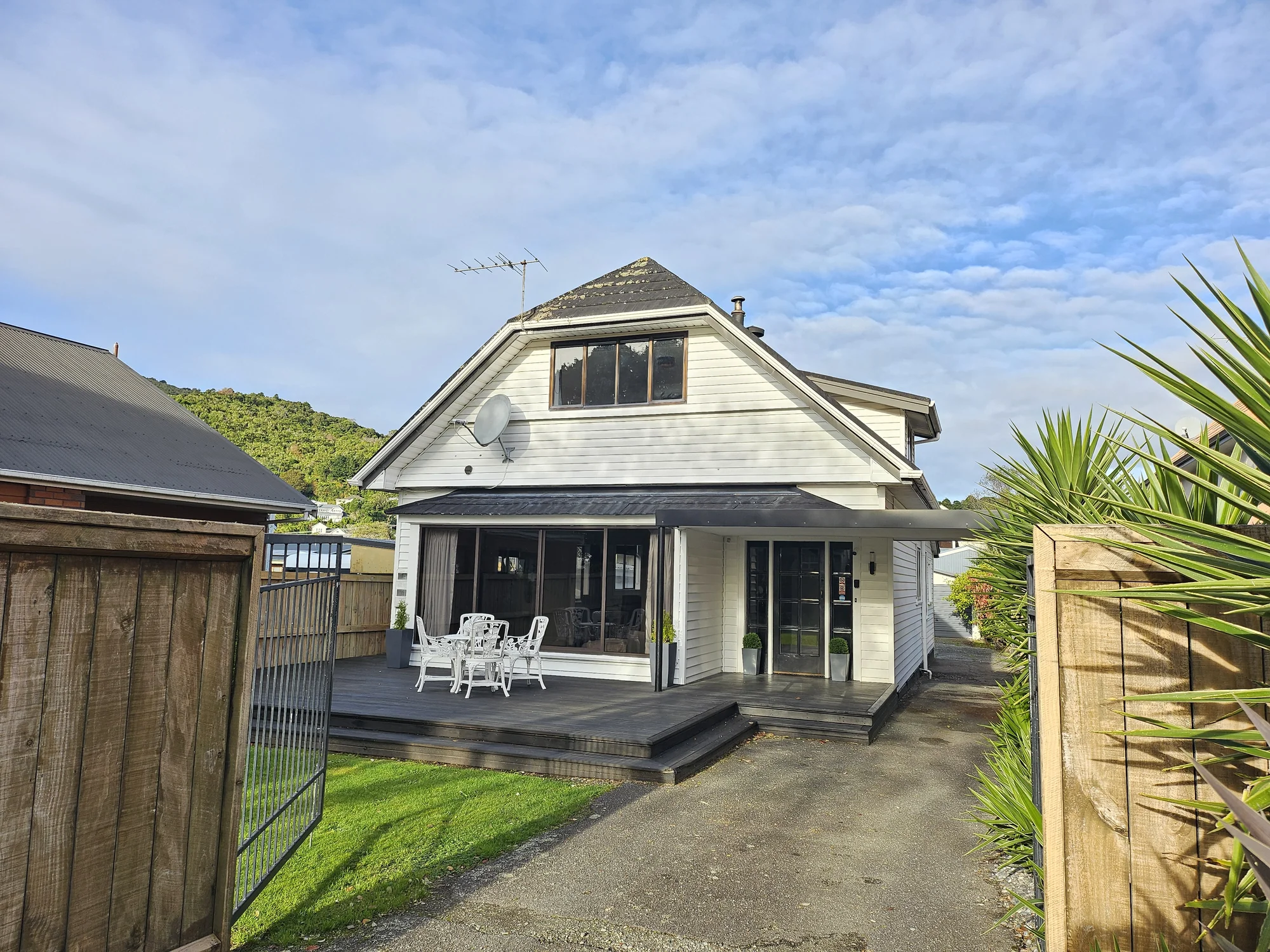 Greymouth 3Zimmer Modern living - central location
